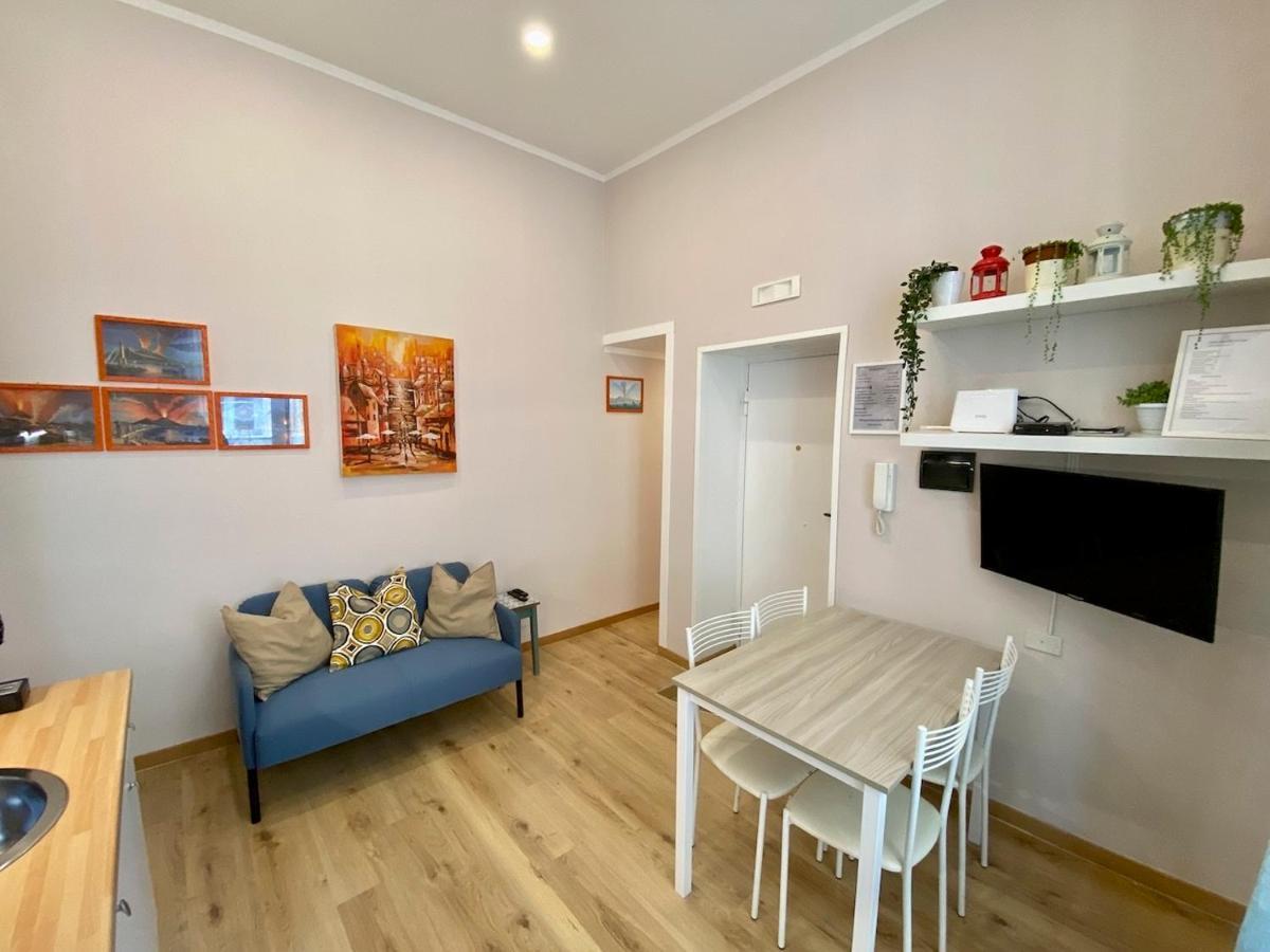 Casa Giro Daire Napoli Dış mekan fotoğraf